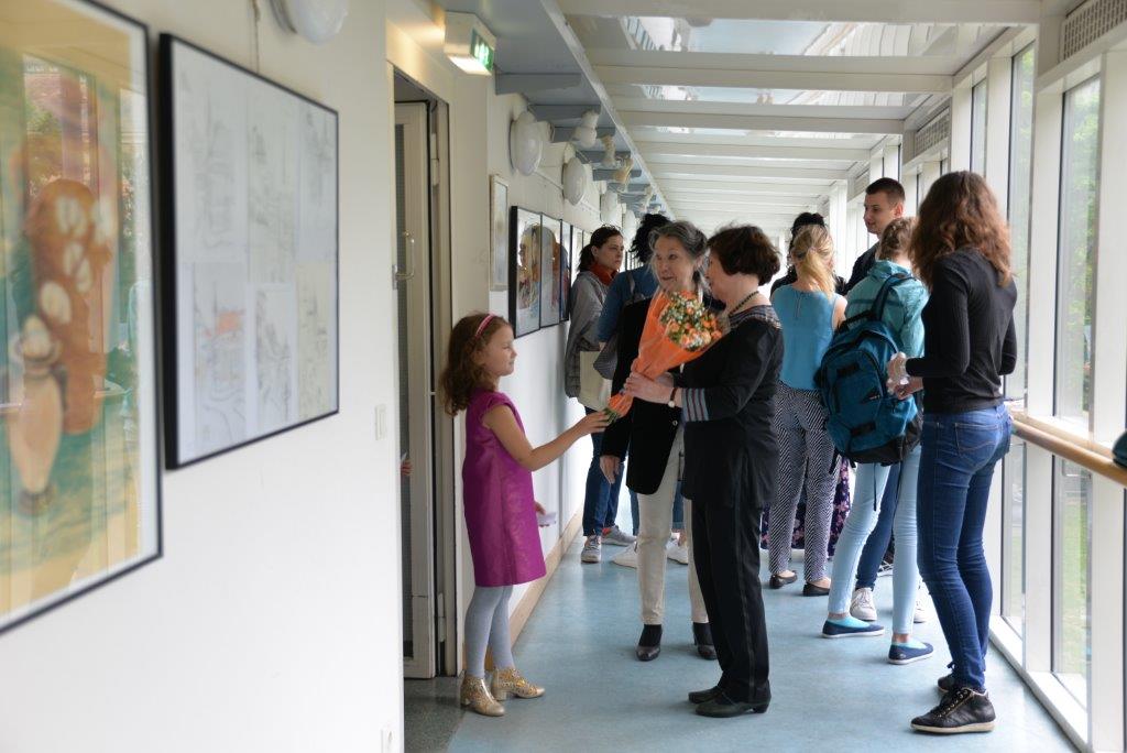 Цветы учительнице